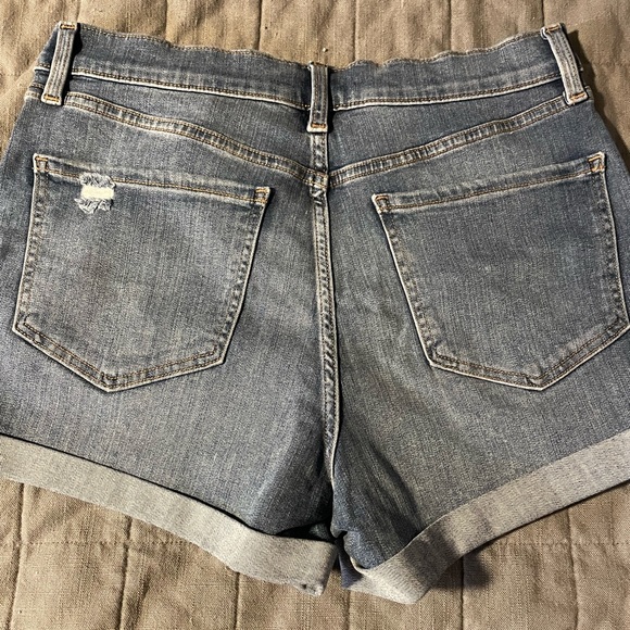 Express mid rise midi double roll hem shorts. - Picture 2 of 3